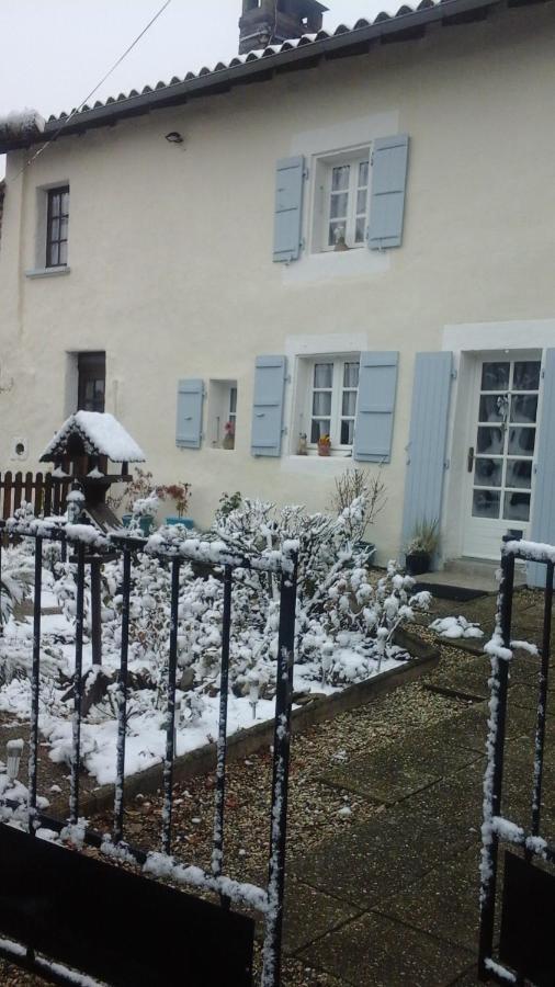 La Maison Des Fleurs Montemboeuf Exterior photo