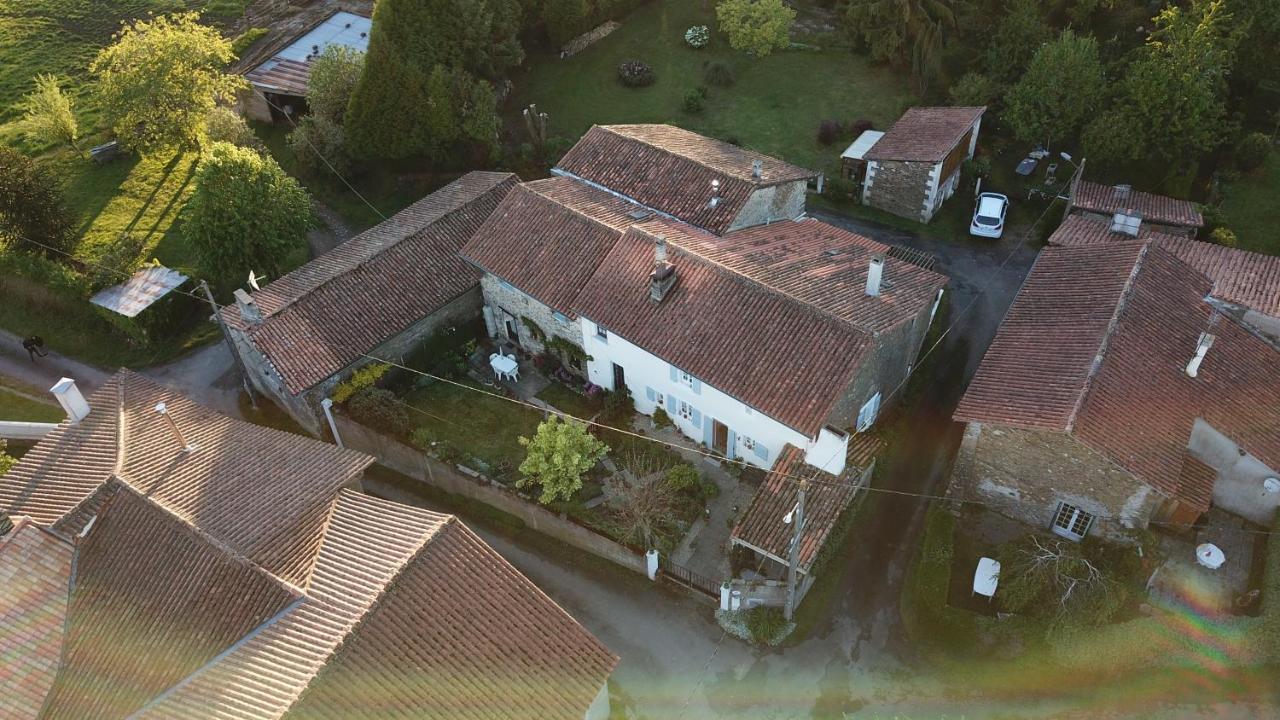 La Maison Des Fleurs Montemboeuf Exterior photo