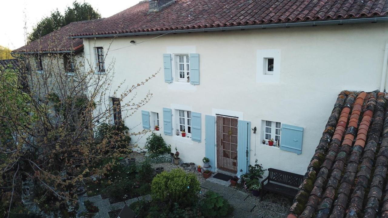 La Maison Des Fleurs Montemboeuf Exterior photo
